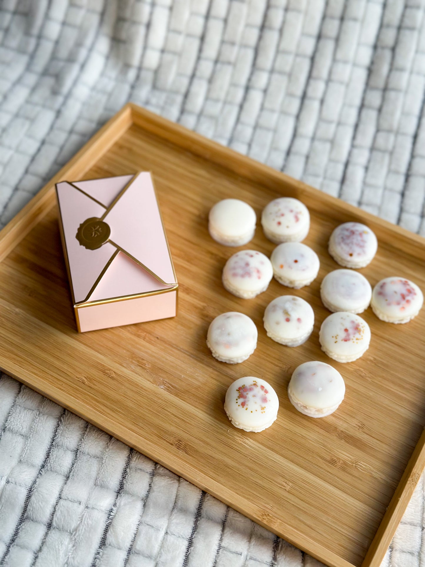 Macarons Soy Wax Melts - Pink Box