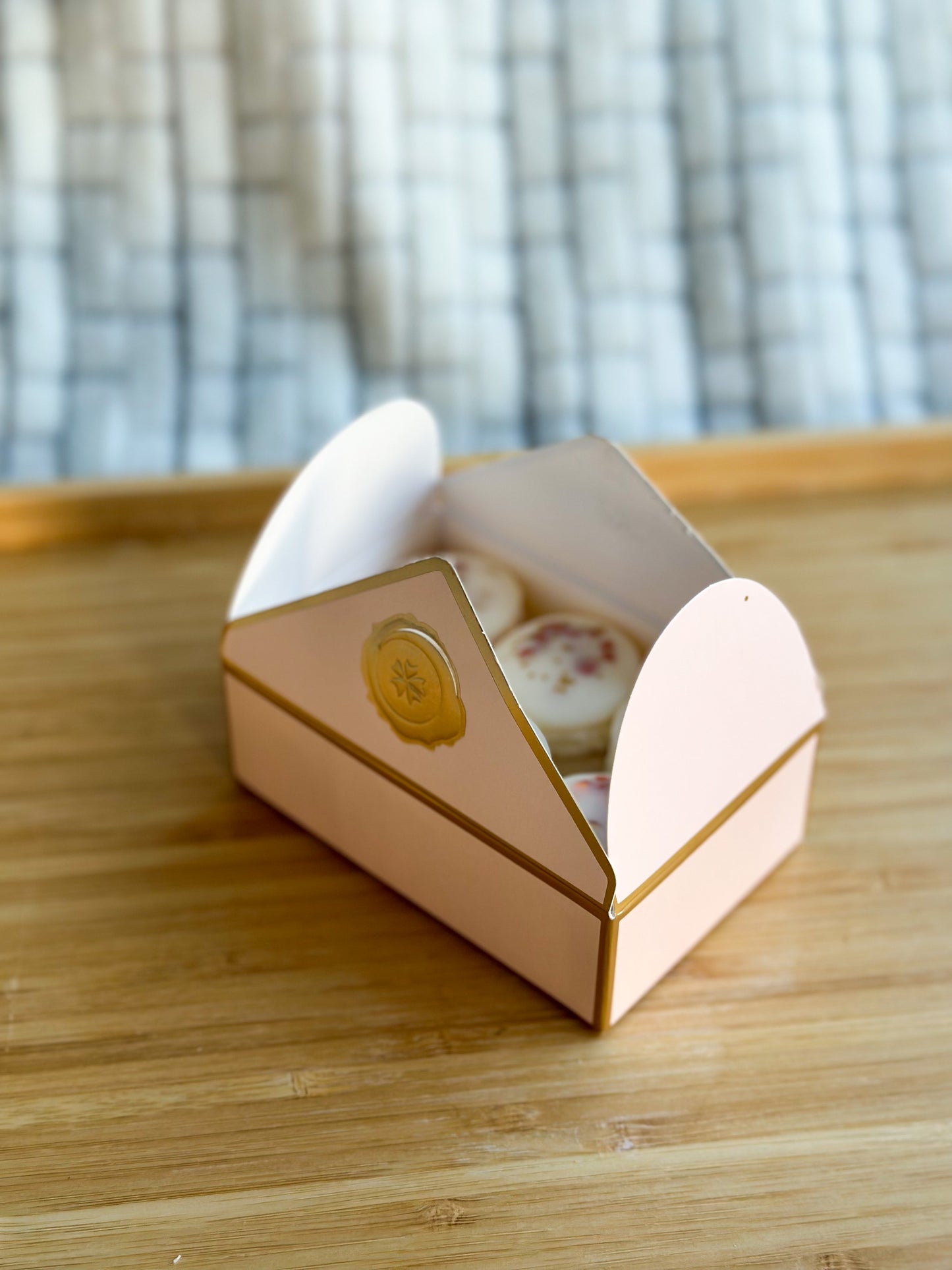 Macarons Soy Wax Melts - Pink Box