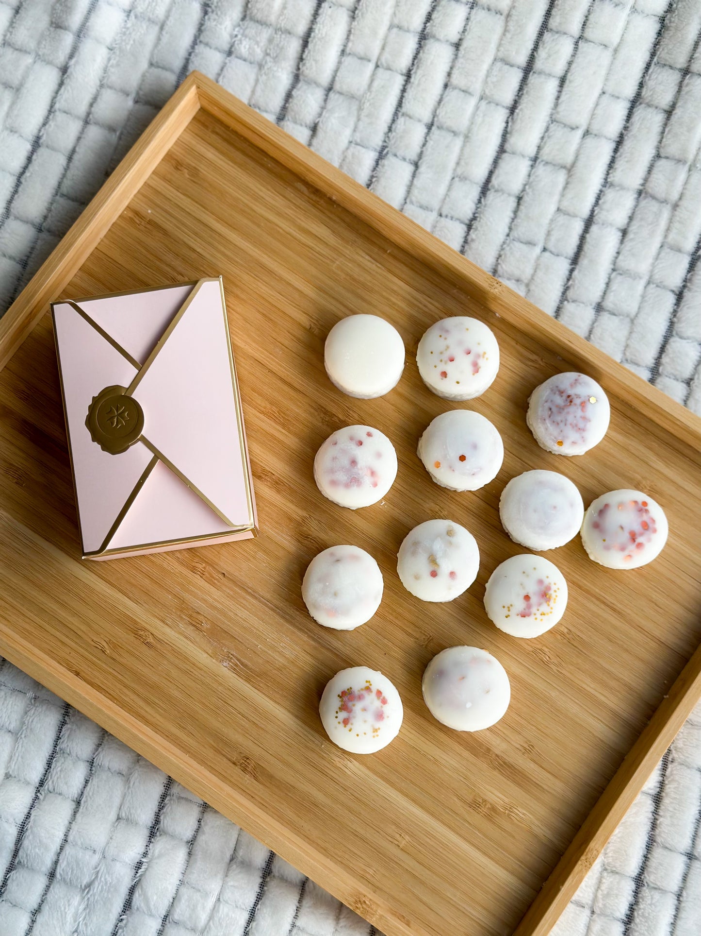 Macarons Soy Wax Melts - Pink Box